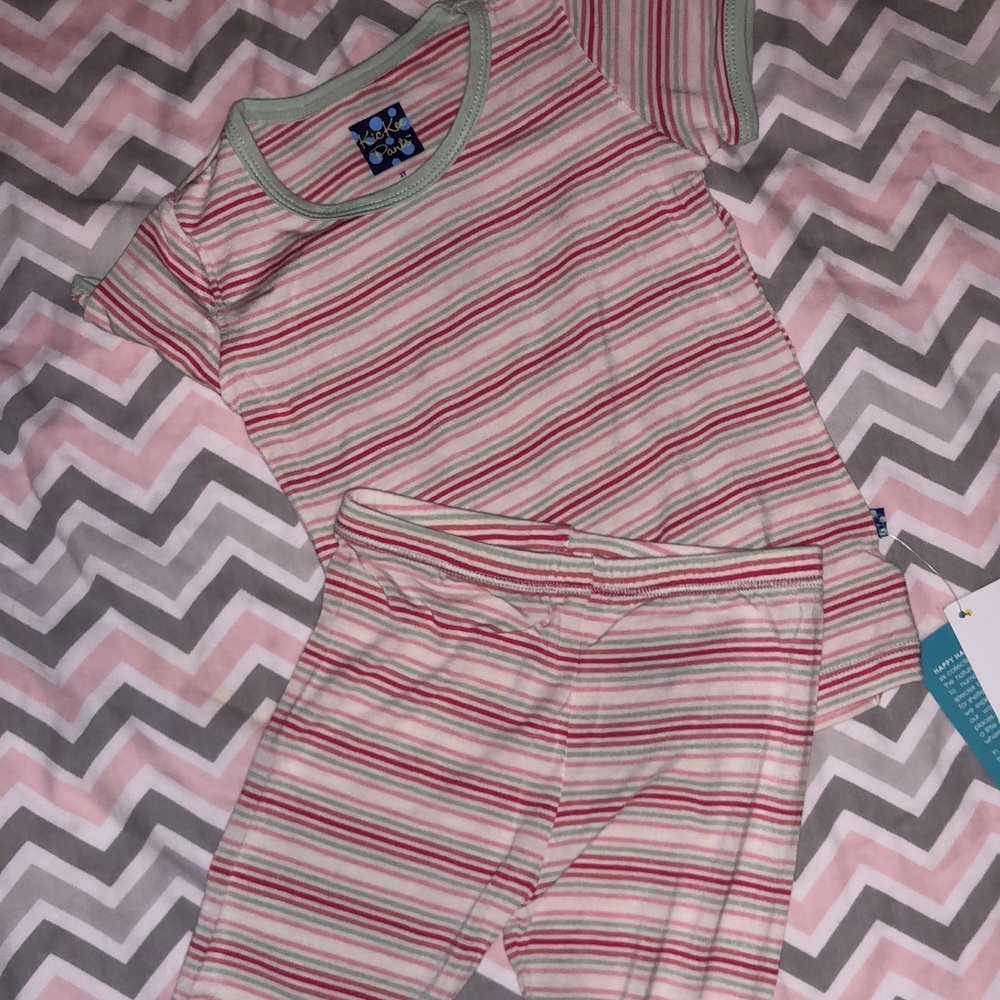 Kickee pants NWT desert stripes 2t